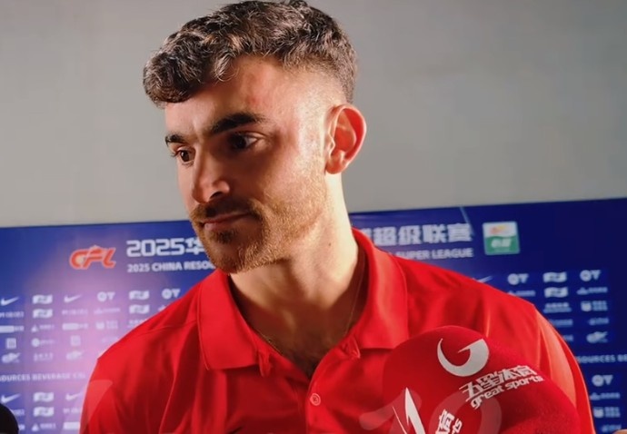 pg电子福利-古尔芬克尔：选择射门是想提高决策能力，伤病挺严重感觉不太好