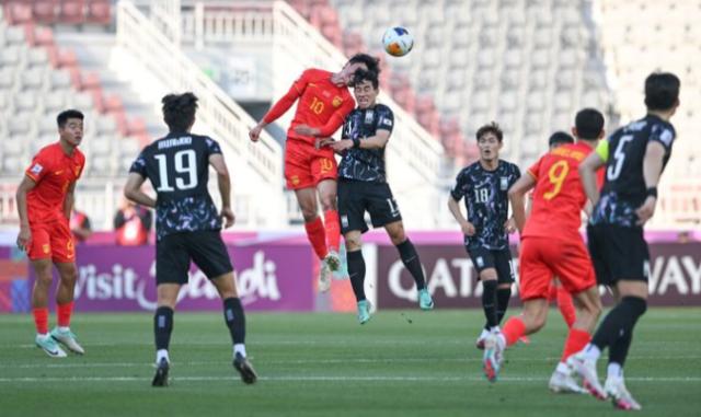 国奥攻击群致歉：对不起球迷！太想把握机会太求稳！