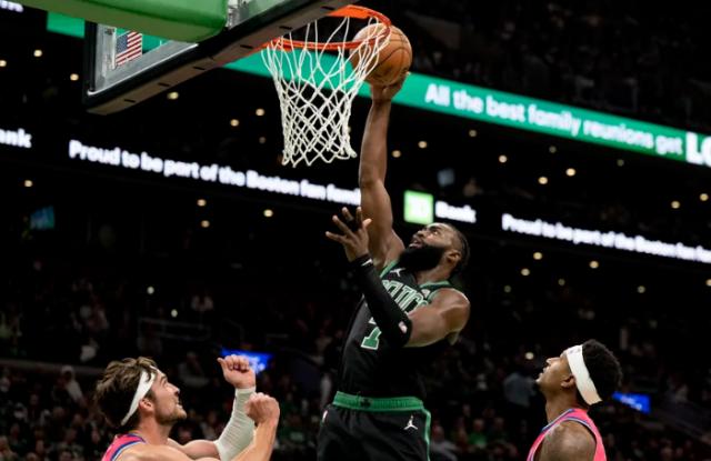 pg电子活动-塔图姆缺席无碍绿军赢球 7人上双轰130分展现深度